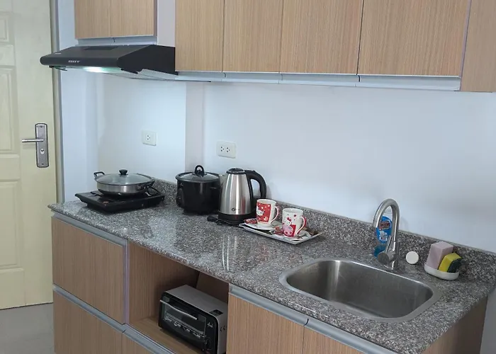 Near Airport, Affordable Coliving Space For Backpackers With Pool, Gym, And * Lapu-Lapu City